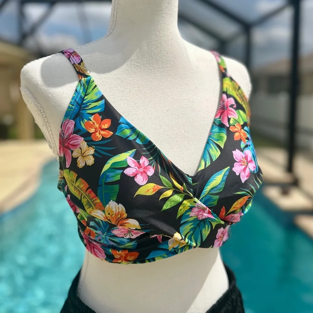 Aqua Eve, Underwire Push Up Bikini Top W/ Butterfly Swim Skorts, Size L - Picture 2 of 13